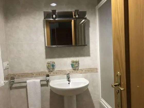 Tek Büyük Yataklı Oda, 1 Çift Kişilik Yatak