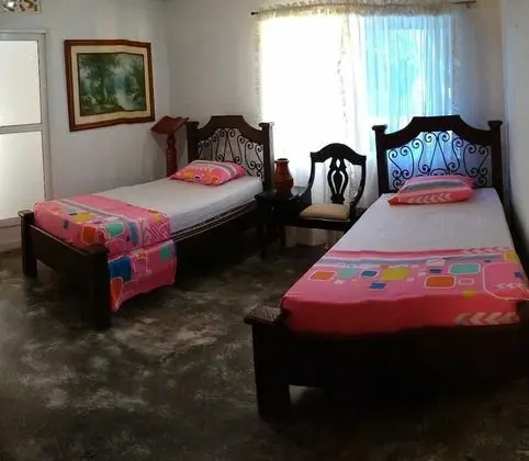 Tek Büyük Yataklı Oda, Ortak Banyo