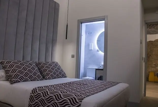 Tek Büyük Yataklı Oda, 1 Çift Kişilik Yatak