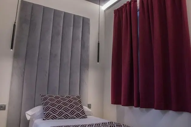 Tek Kişilik Oda, 1 Tek Kişilik Yatak