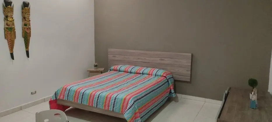 Basic Tek Büyük Yataklı Oda