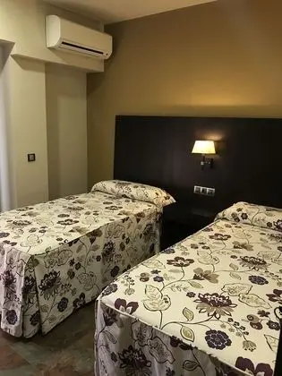 Tek Büyük veya İki Ayrı Yataklı Oda