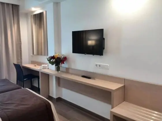 Tek Büyük Yataklı Oda