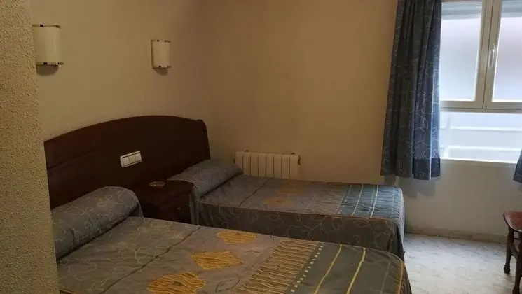 Tek Büyük veya İki Ayrı Yataklı Oda