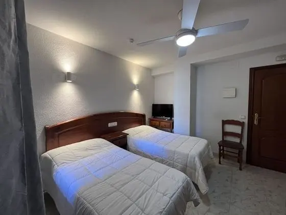 Tek Büyük veya İki Ayrı Yataklı Oda