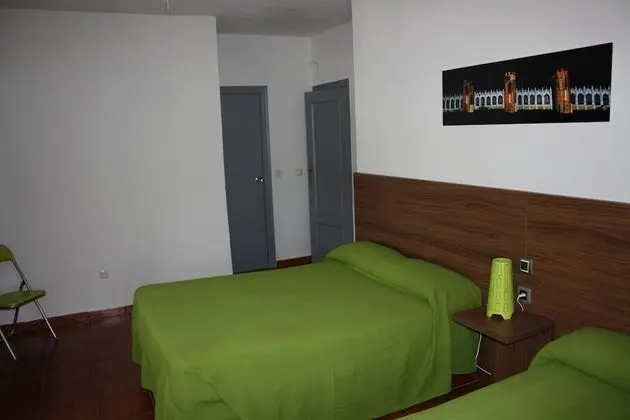 Tek Büyük veya İki Ayrı Yataklı Oda