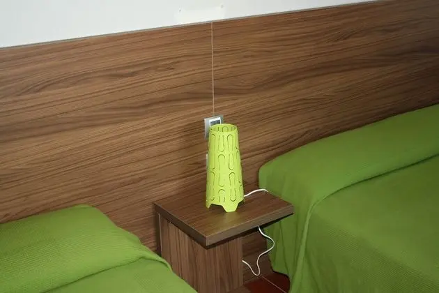 Tek Büyük veya İki Ayrı Yataklı Oda