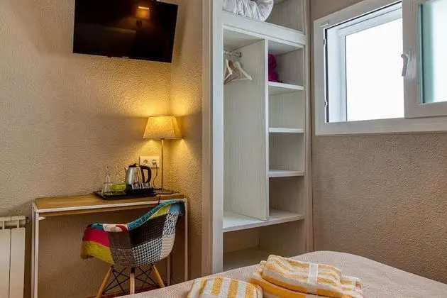 Tek Büyük Yataklı Oda, Banyolu/Duşlu