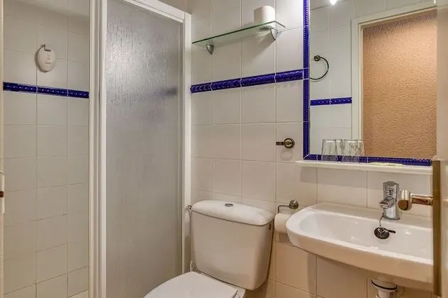 Tek Büyük Yataklı Oda, Banyolu/Duşlu