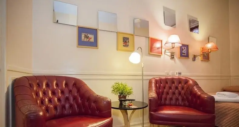 Basic İki Ayrı Yataklı Oda