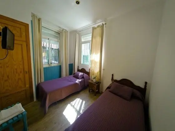 Economy Tek Büyük Yataklı Oda