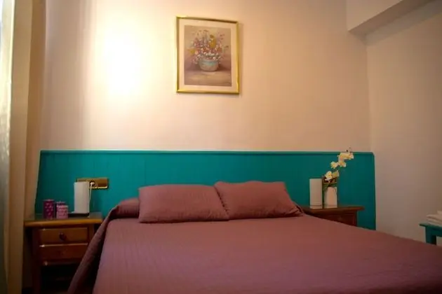 Economy Tek Büyük Yataklı Oda