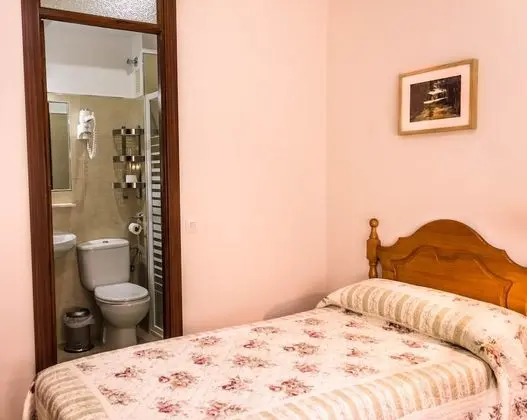 Tek Büyük veya İki Ayrı Yataklı Oda, Özel Banyo