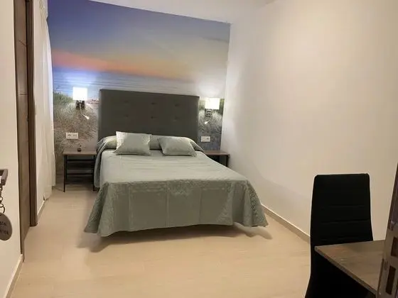 Tek Büyük Yataklı Oda (Interior)