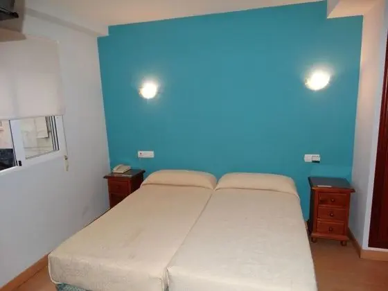 Tek Büyük veya İki Ayrı Yataklı Oda