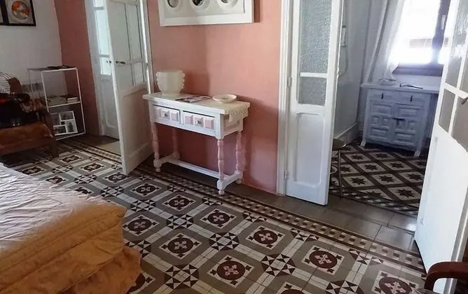 Üç Kişilik Oda, Birden Çok Yatak, Sigara İçilmez