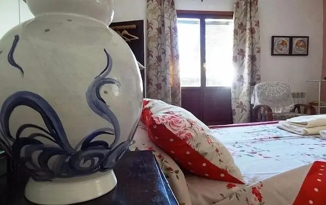 Üç Kişilik Oda, Birden Çok Yatak, Sigara İçilmez