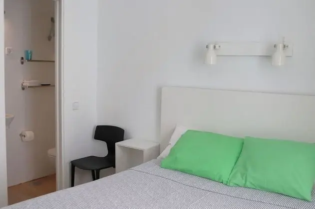 Tek Büyük Yataklı Oda