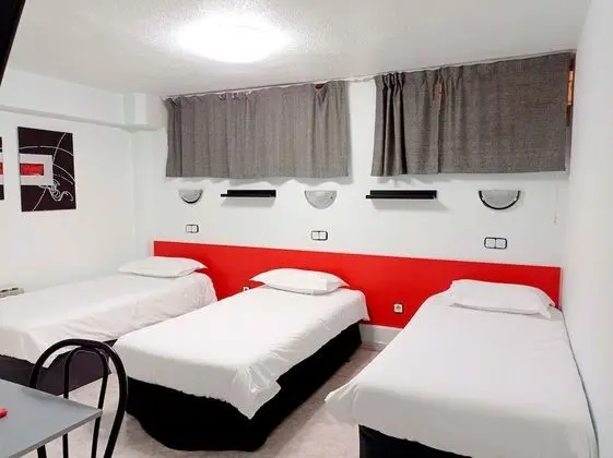 Üç Kişilik Oda, 3 Tek Kişilik Yatak (Interior)