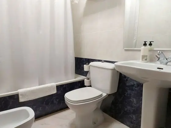 Üç Kişilik Oda, 3 Tek Kişilik Yatak (Interior)