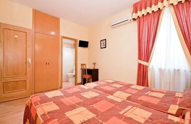 Tek Büyük Yataklı Oda