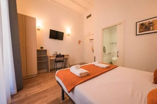 Tek Büyük Yataklı Oda