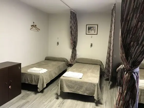 Ortak Ranzalı Oda, 1 Tek Kişilik Yatak, Ortak Banyo