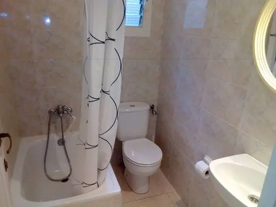 Basic Tek Kişilik Oda, Ortak Banyo