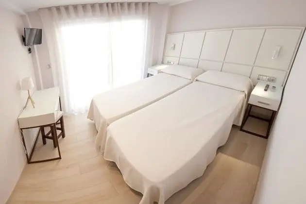 Dört Kişilik Oda, Birden Çok Yatak