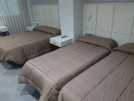 Dört Kişilik Oda, Birden Çok Yatak