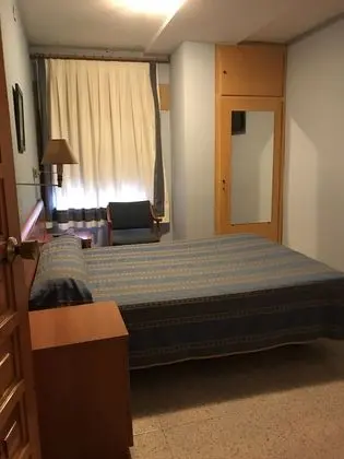 Tek Büyük Yataklı Oda