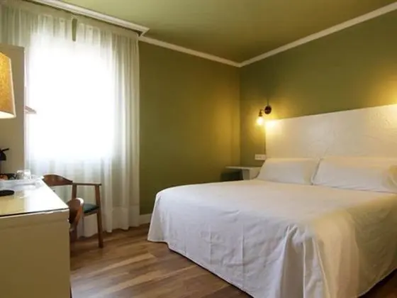Superior Tek Büyük Yataklı Oda, Banyolu/Duşlu, Şehir Manzaralı