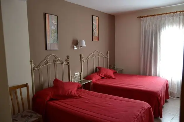Tek Büyük Yataklı Oda, Şehir Manzaralı (Double Room + Rollaway Bed)