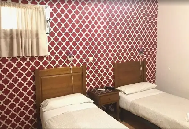 Basic Üç Kişilik Oda, Özel Banyo