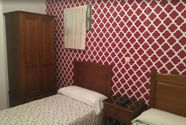 Basic Üç Kişilik Oda, Özel Banyo
