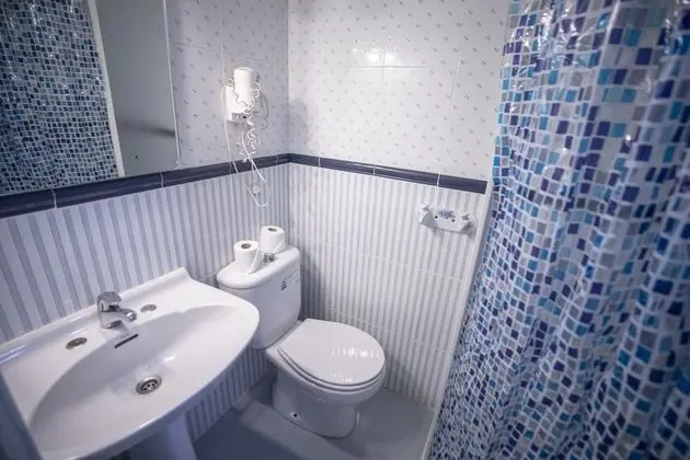 Basic Üç Kişilik Oda, Özel Banyo