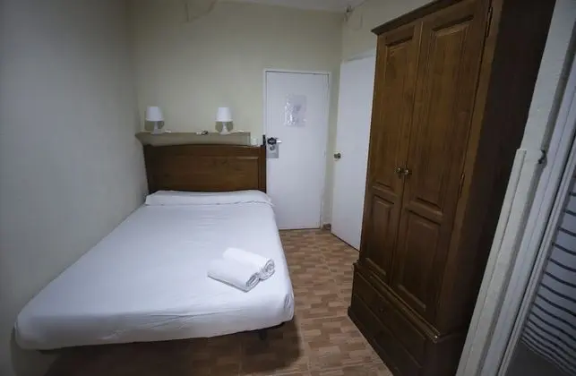 Tek Büyük Yataklı Oda