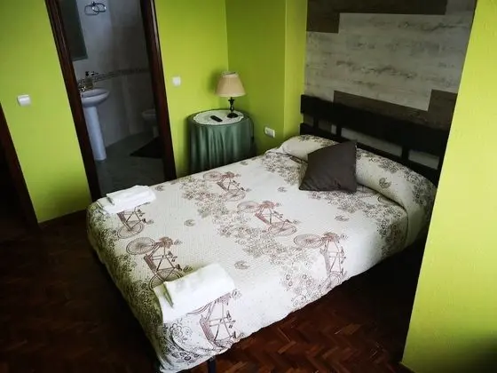 Büyük Yataklı Tek Kişilik Oda