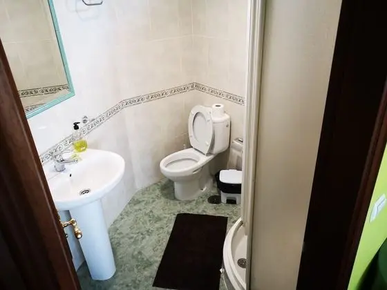 Büyük Yataklı Tek Kişilik Oda