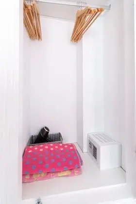 204 - Habitación Estándar tranquila y amplia cama 150 cm