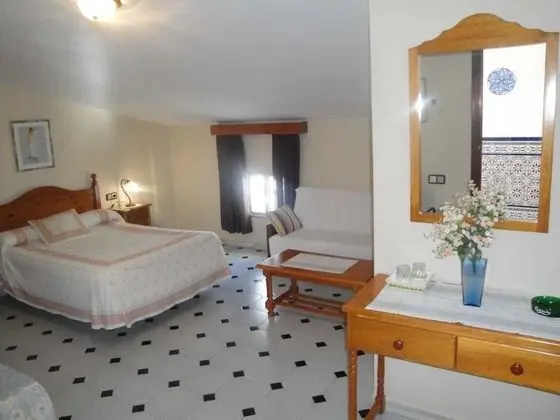 Tek Büyük Yataklı Oda