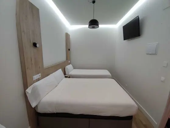 City Üç Kişilik Oda