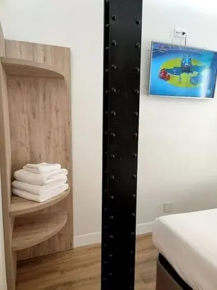City Üç Kişilik Oda