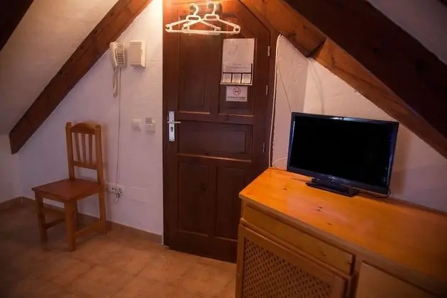 Economy Tek Büyük Yataklı Oda