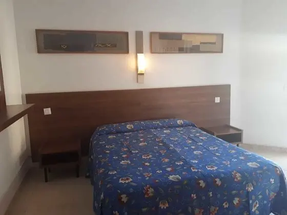 Tek Kişilik Oda, Ortak Banyo