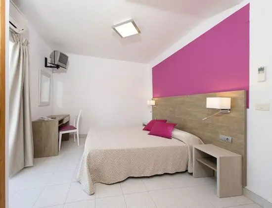 Standard Tek Büyük Yataklı Oda, Balkon, Şehir Manzaralı