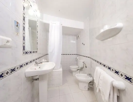 Standard Tek Büyük Yataklı Oda, Balkon, Şehir Manzaralı