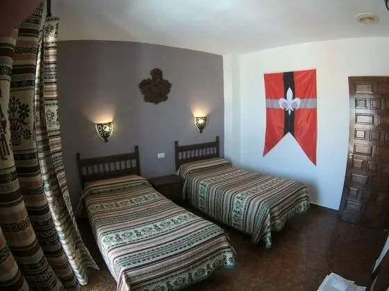 Family Oda (2 adults + 2 children)