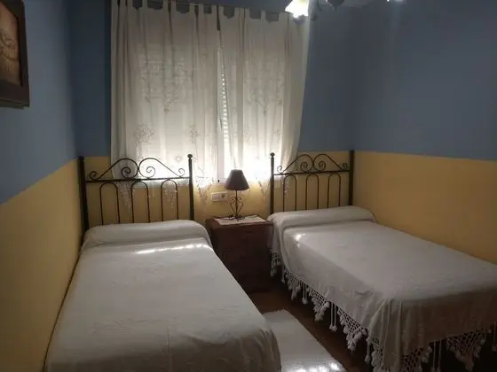 Basic Tek Büyük Yataklı Oda