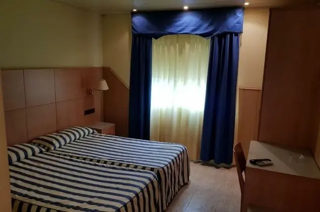 Basic İki Ayrı Yataklı Oda, 1 Yatak Odası